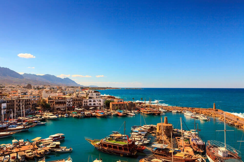 Kyrenia (Girne) – Ciprul de Nord, atmosferă otomană și port romantic