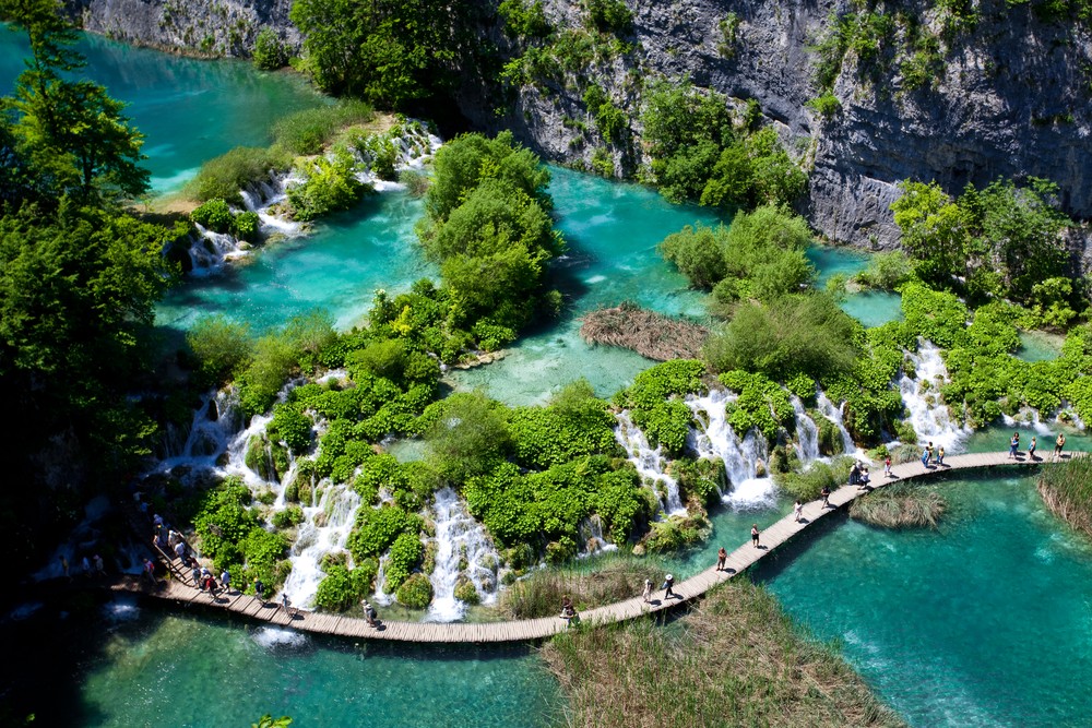 Plitvice – Natură pură, cascade și lacuri de smarald
