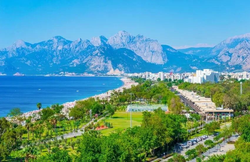 Antalya – Soare, mare și natură spectaculoasă