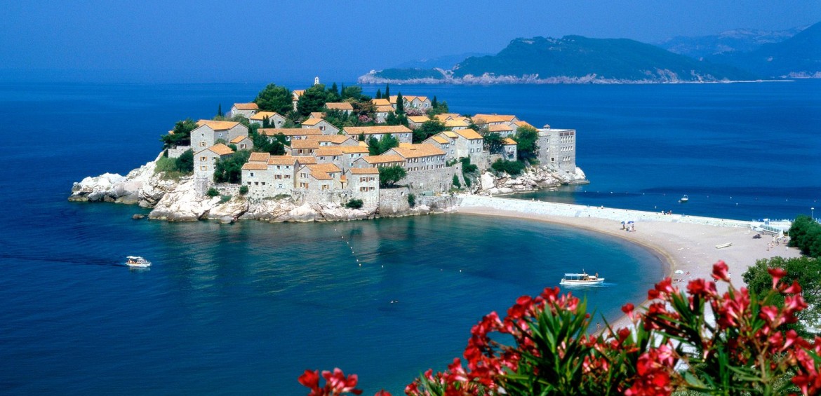 Sveti Stefan – Insulă emblematică și lux discret