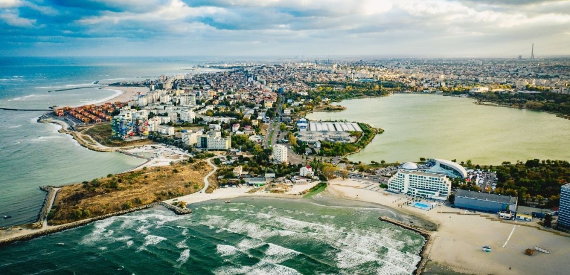 Mamaia – Plajă vibrantă, distracție nonstop și peisaje de vis